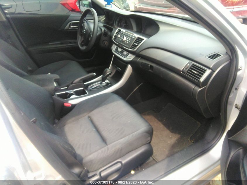 Photo 4 VIN: 1HGCR2F33EA115940 - HONDA ACCORD 