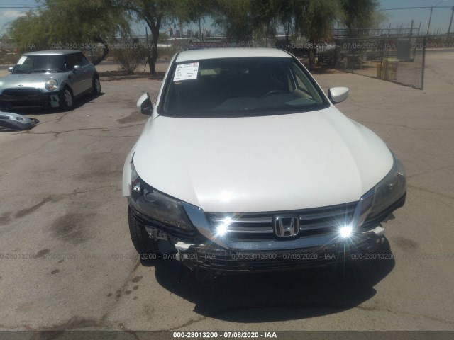 Photo 5 VIN: 1HGCR2F33EA136142 - HONDA ACCORD SEDAN 