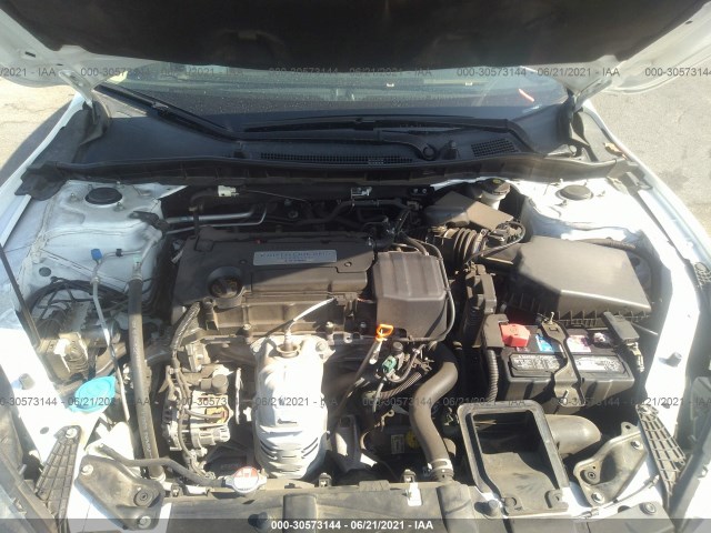 Photo 9 VIN: 1HGCR2F33EA237861 - HONDA ACCORD SEDAN 