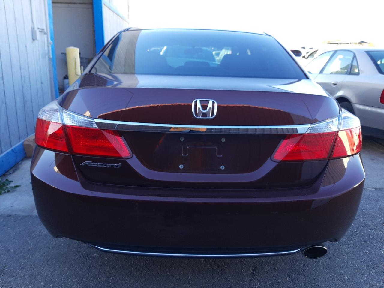 Photo 5 VIN: 1HGCR2F33EA302322 - HONDA ACCORD 