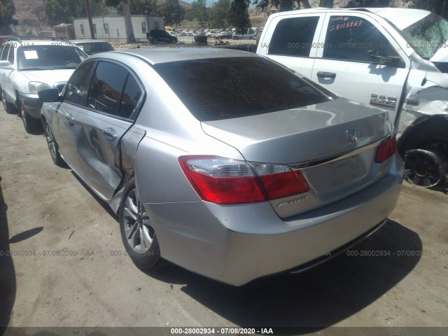 Photo 2 VIN: 1HGCR2F33FA057068 - HONDA ACCORD SEDAN 