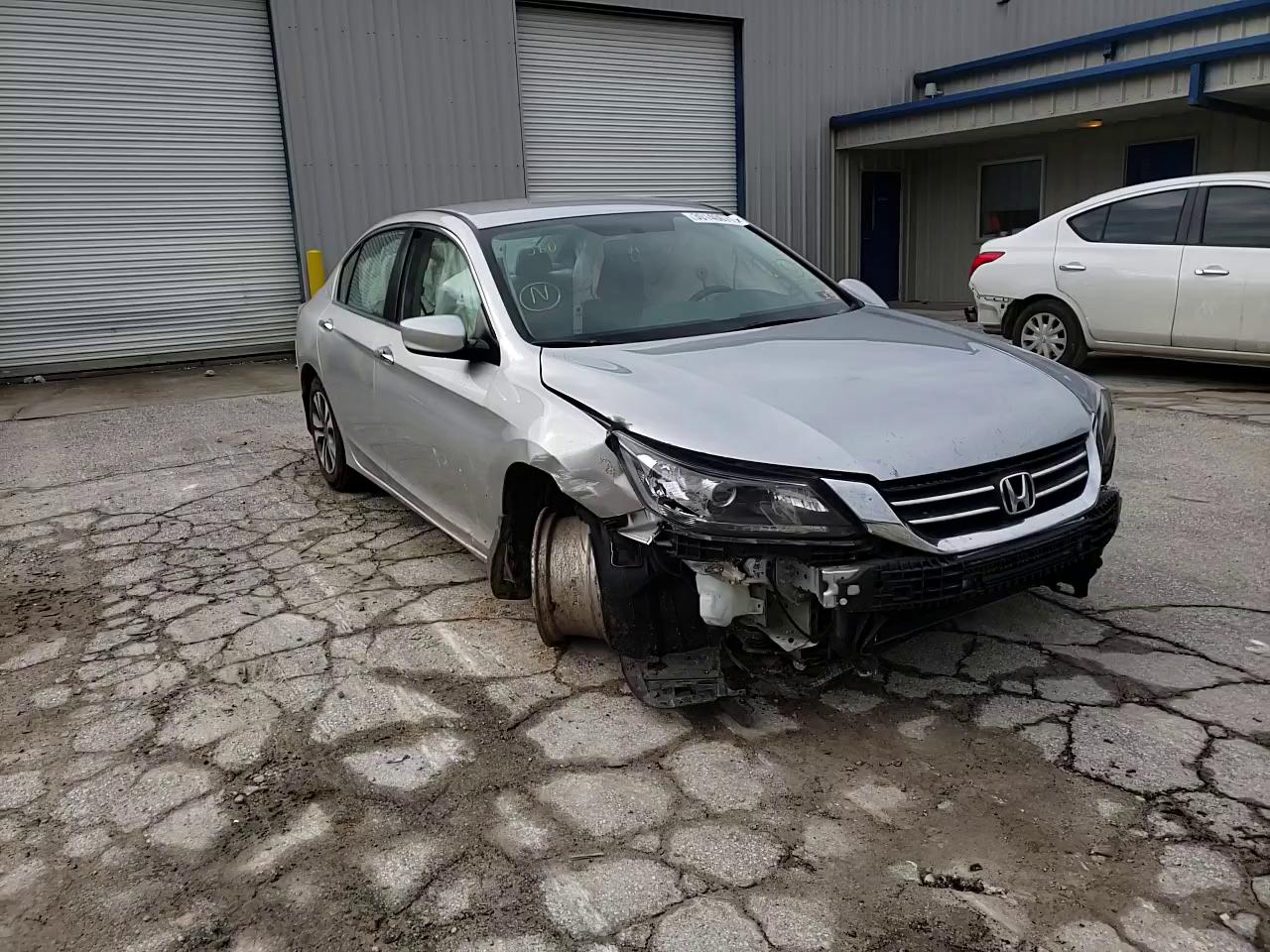 Photo 10 VIN: 1HGCR2F33FA065610 - HONDA ACCORD LX 