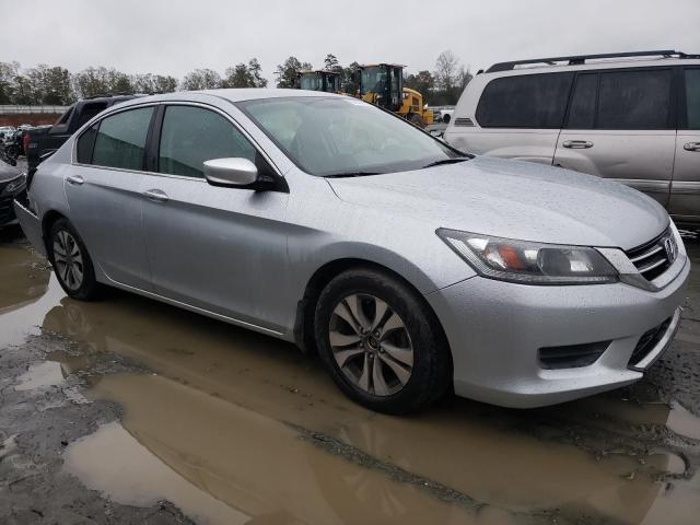 Photo 3 VIN: 1HGCR2F33FA088272 - HONDA ACCORD LX 