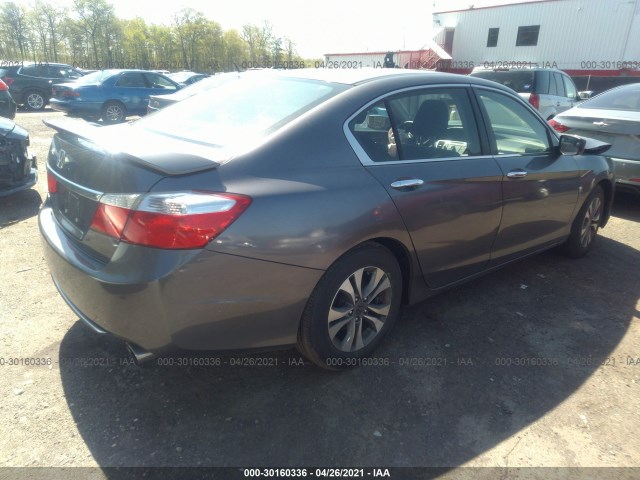 Photo 3 VIN: 1HGCR2F33FA118578 - HONDA ACCORD SEDAN 