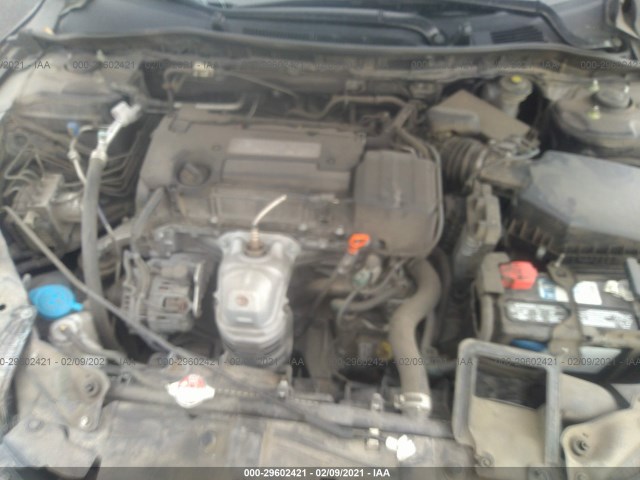 Photo 9 VIN: 1HGCR2F33FA157669 - HONDA ACCORD LX 