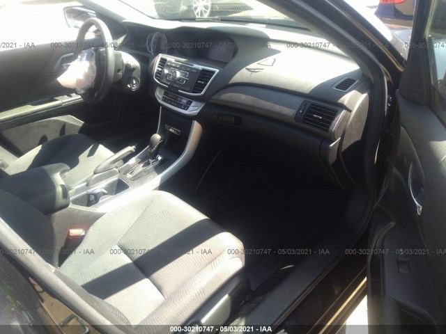 Photo 4 VIN: 1HGCR2F33FA158286 - HONDA ACCORD SEDAN 