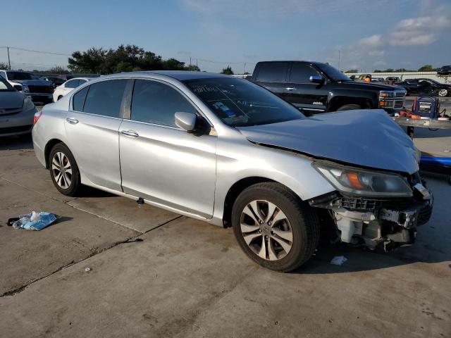 Photo 3 VIN: 1HGCR2F33FA171684 - HONDA ACCORD LX 