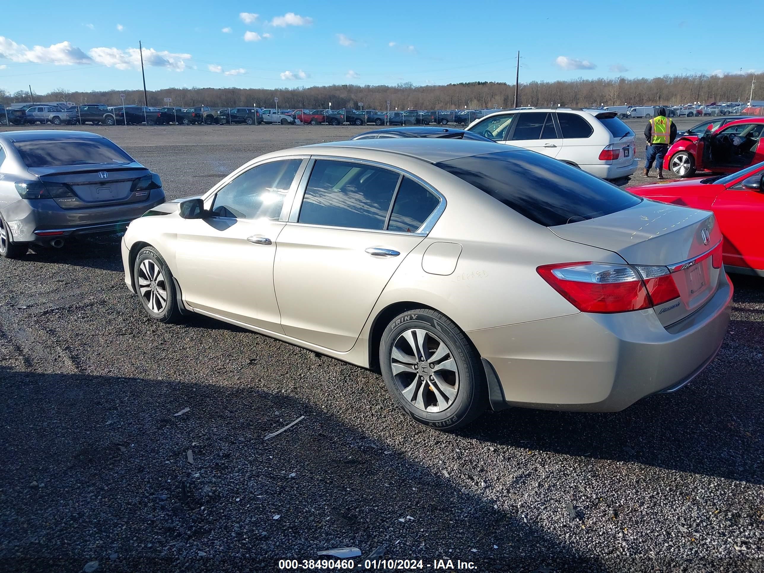 Photo 2 VIN: 1HGCR2F33FA191305 - HONDA ACCORD 