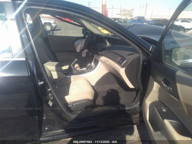 Photo 4 VIN: 1HGCR2F33FA212850 - HONDA ACCORD SEDAN 