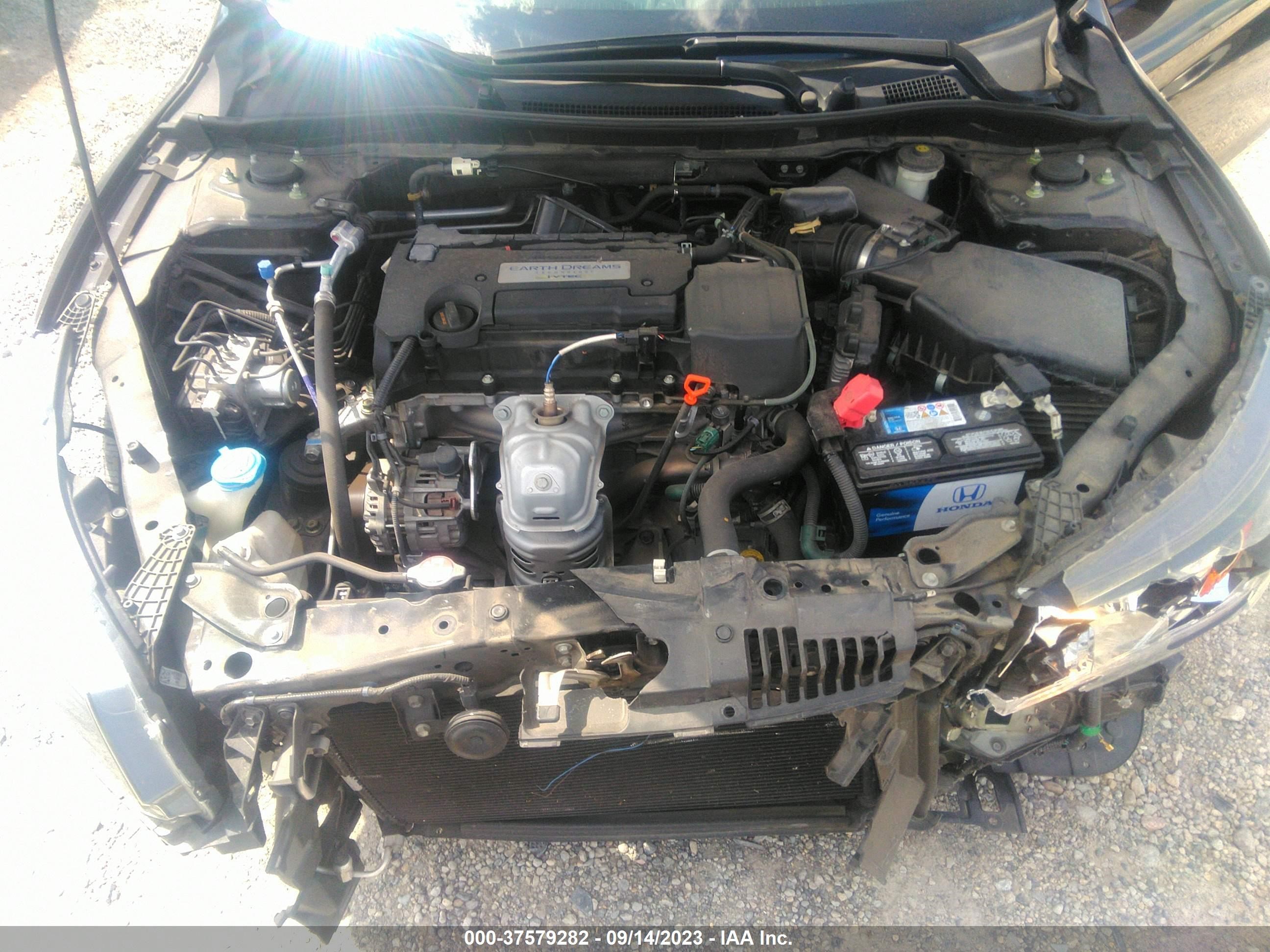 Photo 9 VIN: 1HGCR2F33FA214937 - HONDA ACCORD 