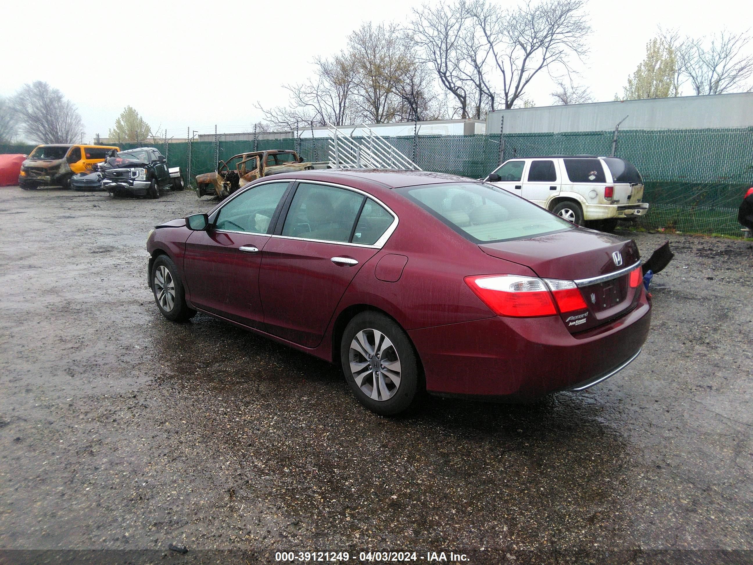 Photo 2 VIN: 1HGCR2F33FA229390 - HONDA ACCORD 