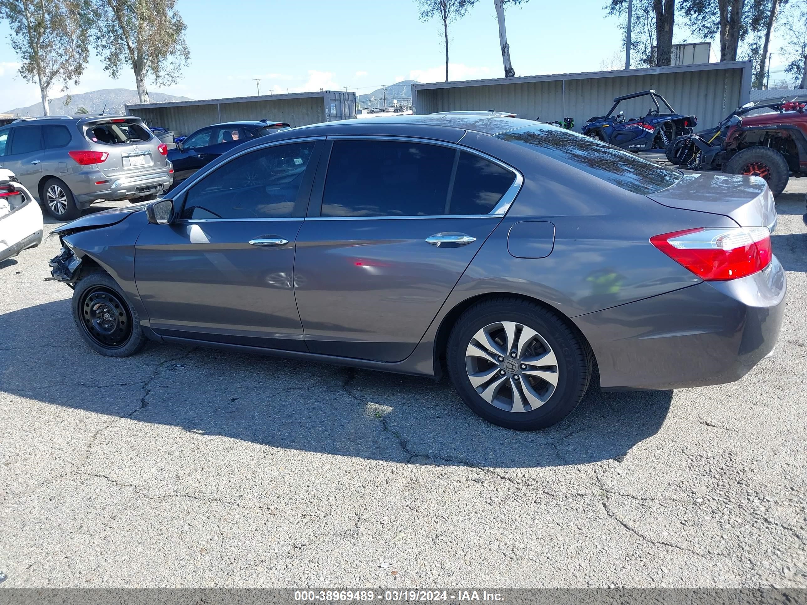 Photo 14 VIN: 1HGCR2F33FA236775 - HONDA ACCORD 