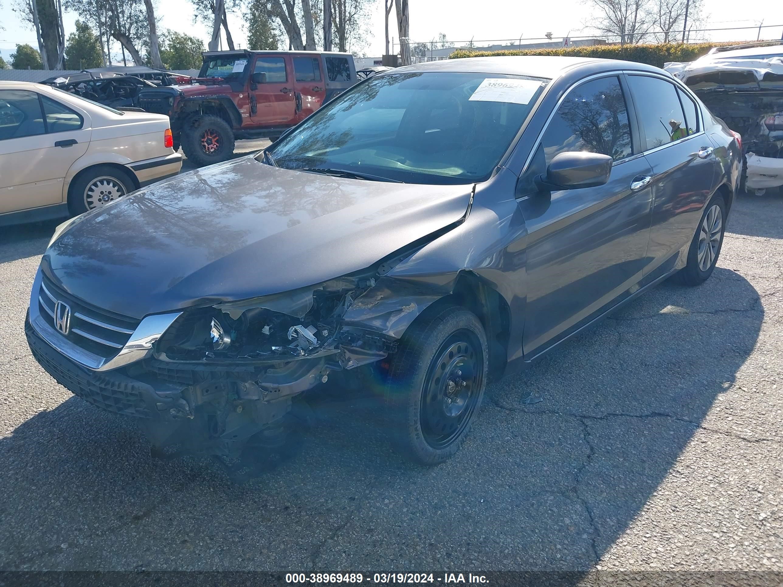 Photo 5 VIN: 1HGCR2F33FA236775 - HONDA ACCORD 