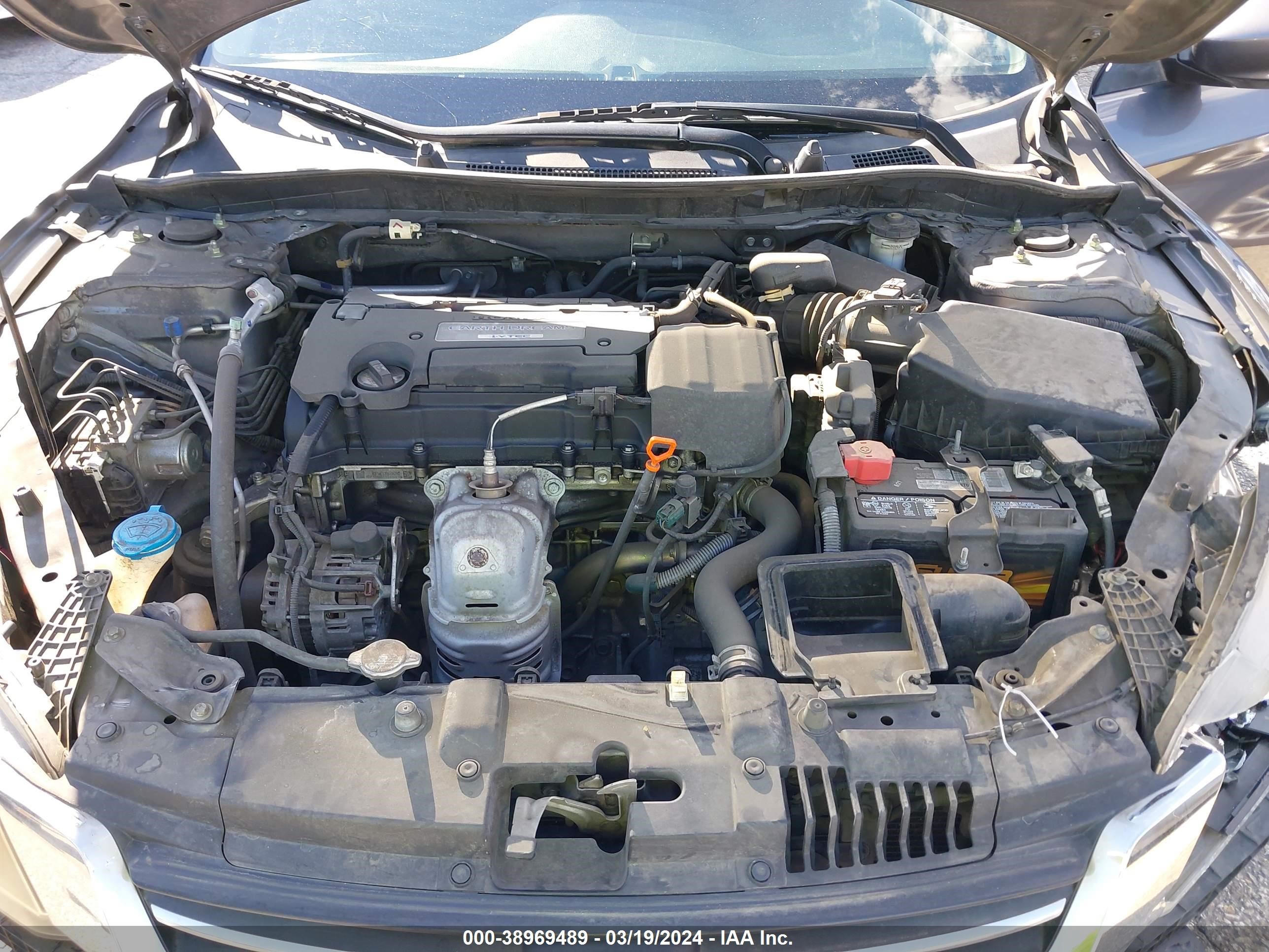 Photo 9 VIN: 1HGCR2F33FA236775 - HONDA ACCORD 