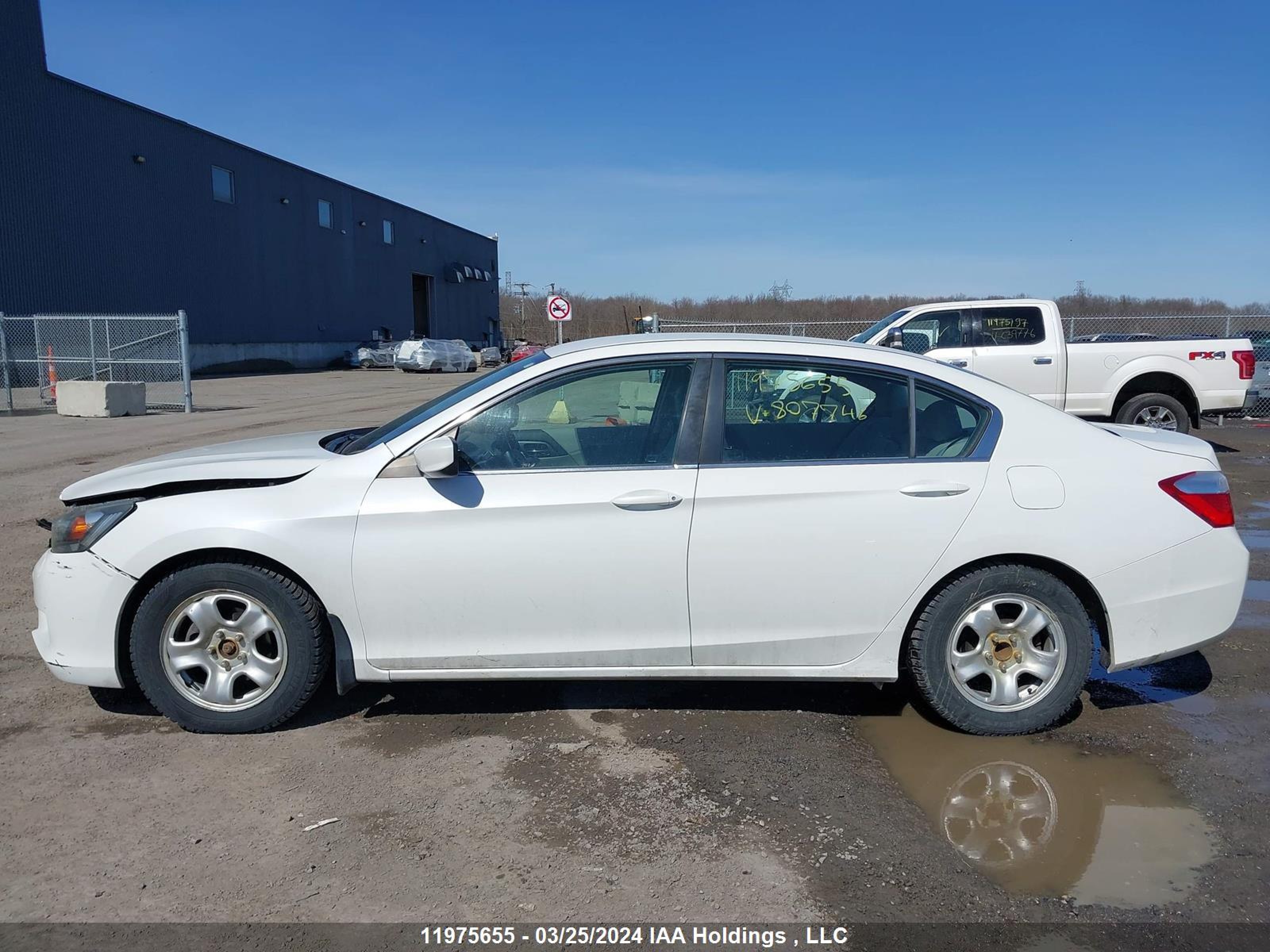 Photo 13 VIN: 1HGCR2F33FA807746 - HONDA ACCORD 