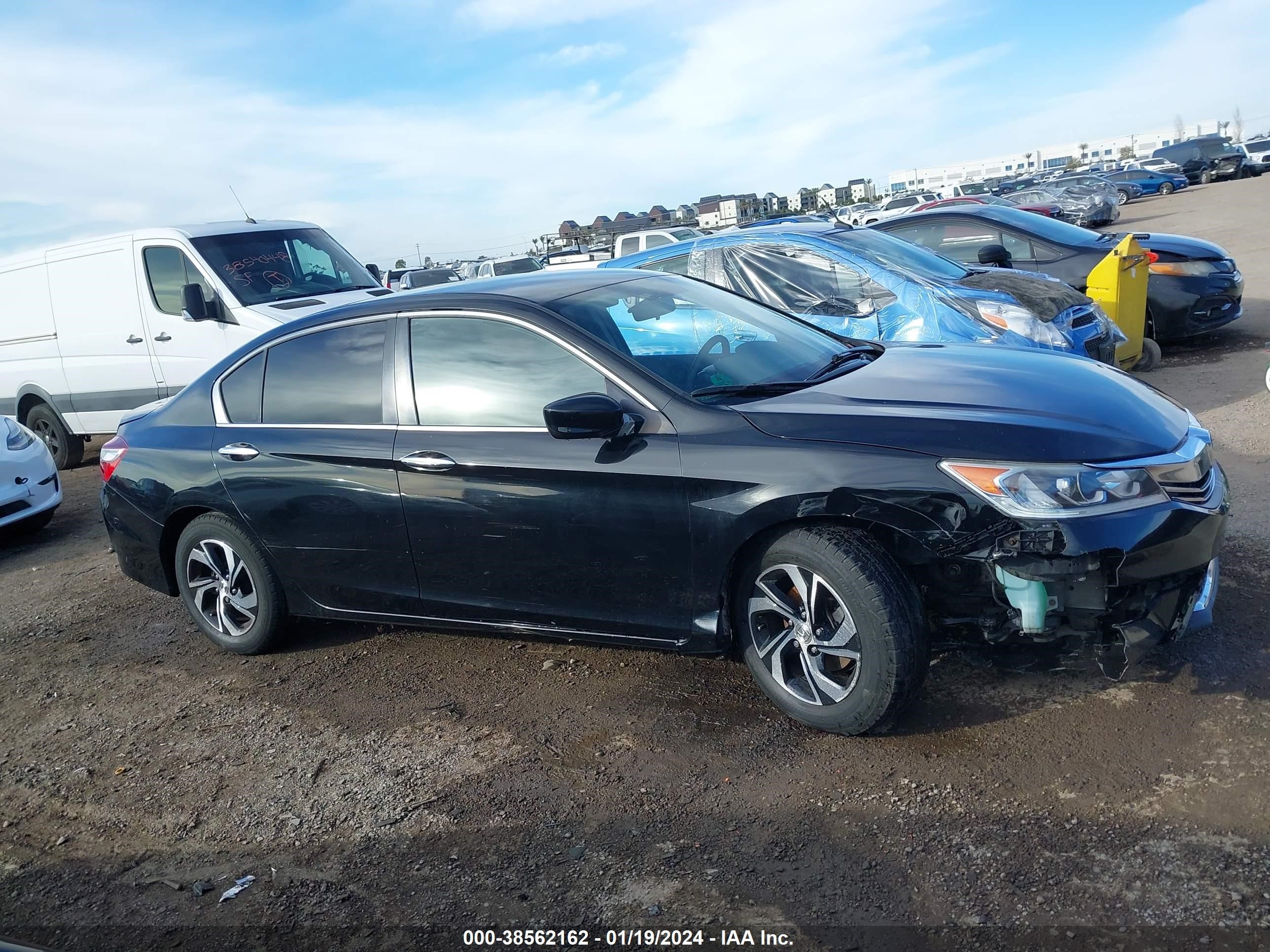 Photo 12 VIN: 1HGCR2F33GA000645 - HONDA ACCORD 