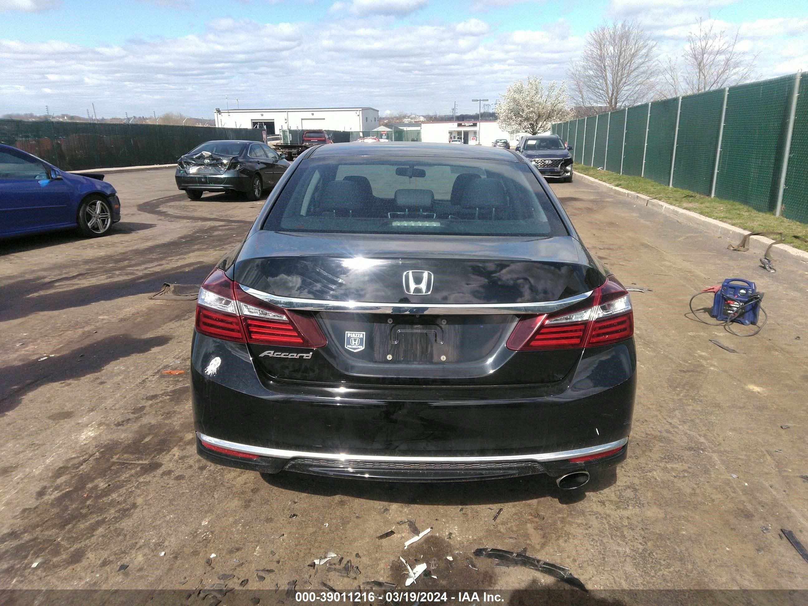 Photo 15 VIN: 1HGCR2F33GA005313 - HONDA ACCORD 