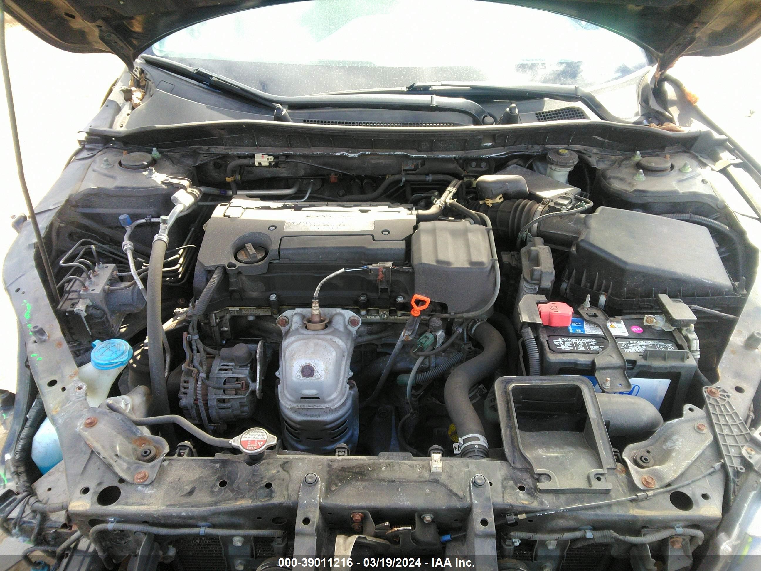 Photo 9 VIN: 1HGCR2F33GA005313 - HONDA ACCORD 