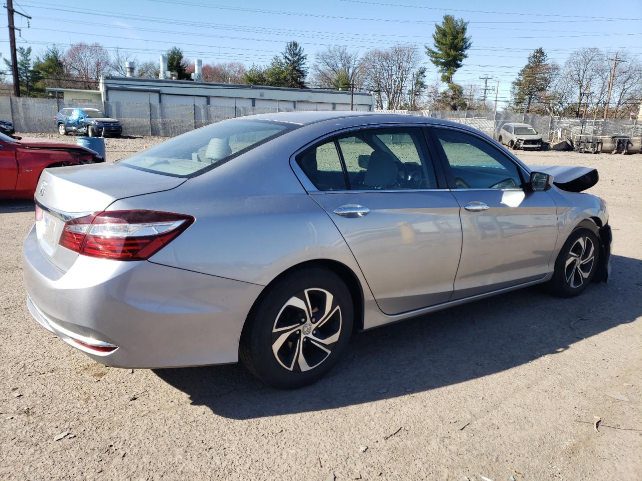 Photo 2 VIN: 1HGCR2F33GA082540 - HONDA ACCORD 