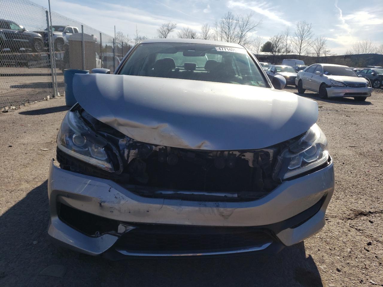 Photo 4 VIN: 1HGCR2F33GA082540 - HONDA ACCORD 