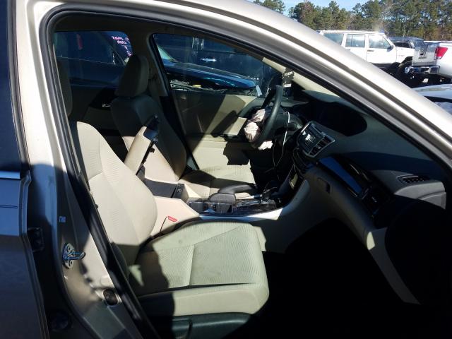 Photo 4 VIN: 1HGCR2F33GA121899 - HONDA ACCORD LX 