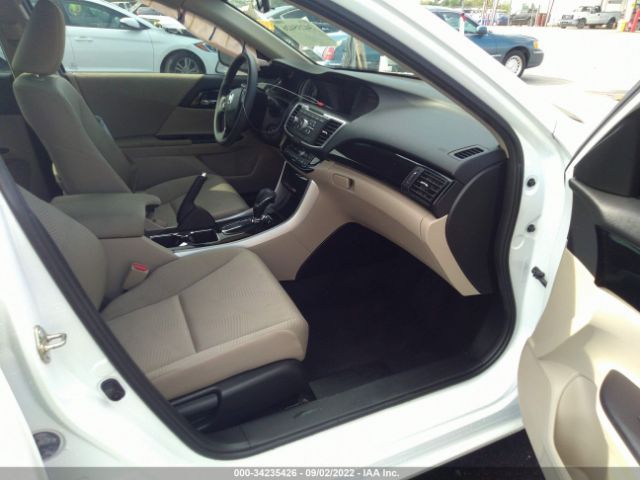 Photo 4 VIN: 1HGCR2F33HA020055 - HONDA ACCORD SEDAN 