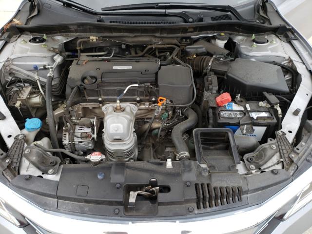 Photo 6 VIN: 1HGCR2F33HA063150 - HONDA ACCORD LX 