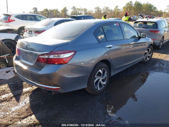 Photo 3 VIN: 1HGCR2F33HA071121 - HONDA ACCORD 