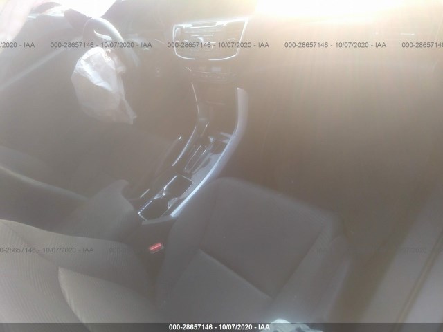 Photo 4 VIN: 1HGCR2F33HA135447 - HONDA ACCORD SEDAN 