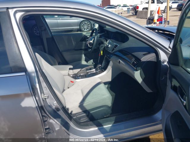 Photo 4 VIN: 1HGCR2F33HA184356 - HONDA ACCORD 