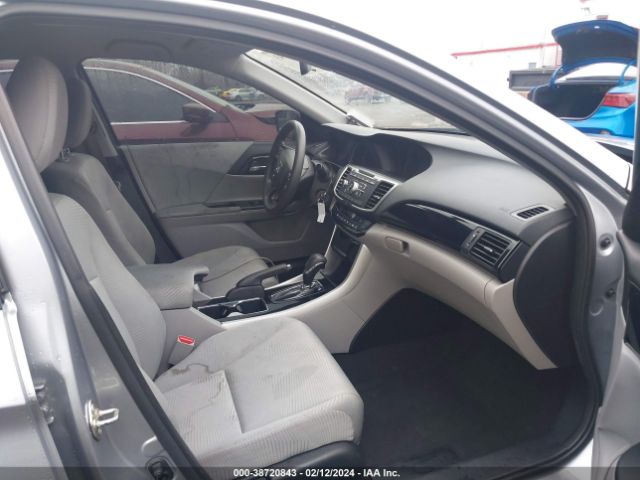 Photo 4 VIN: 1HGCR2F33HA185118 - HONDA ACCORD 