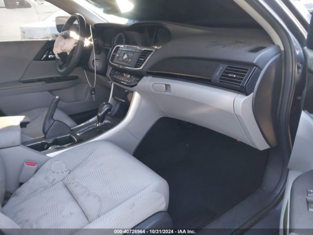 Photo 4 VIN: 1HGCR2F33HA201205 - HONDA ACCORD 