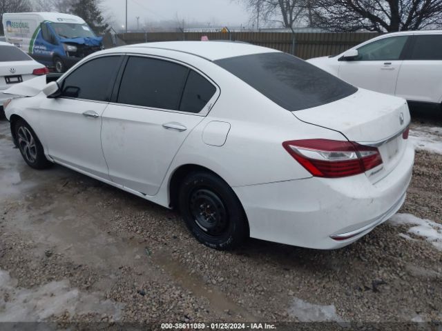 Photo 2 VIN: 1HGCR2F33HA226217 - HONDA ACCORD 