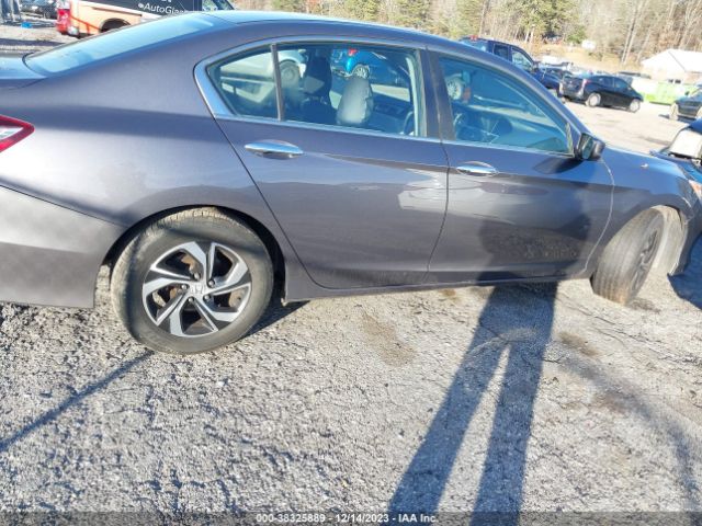 Photo 5 VIN: 1HGCR2F33HA241235 - HONDA ACCORD 