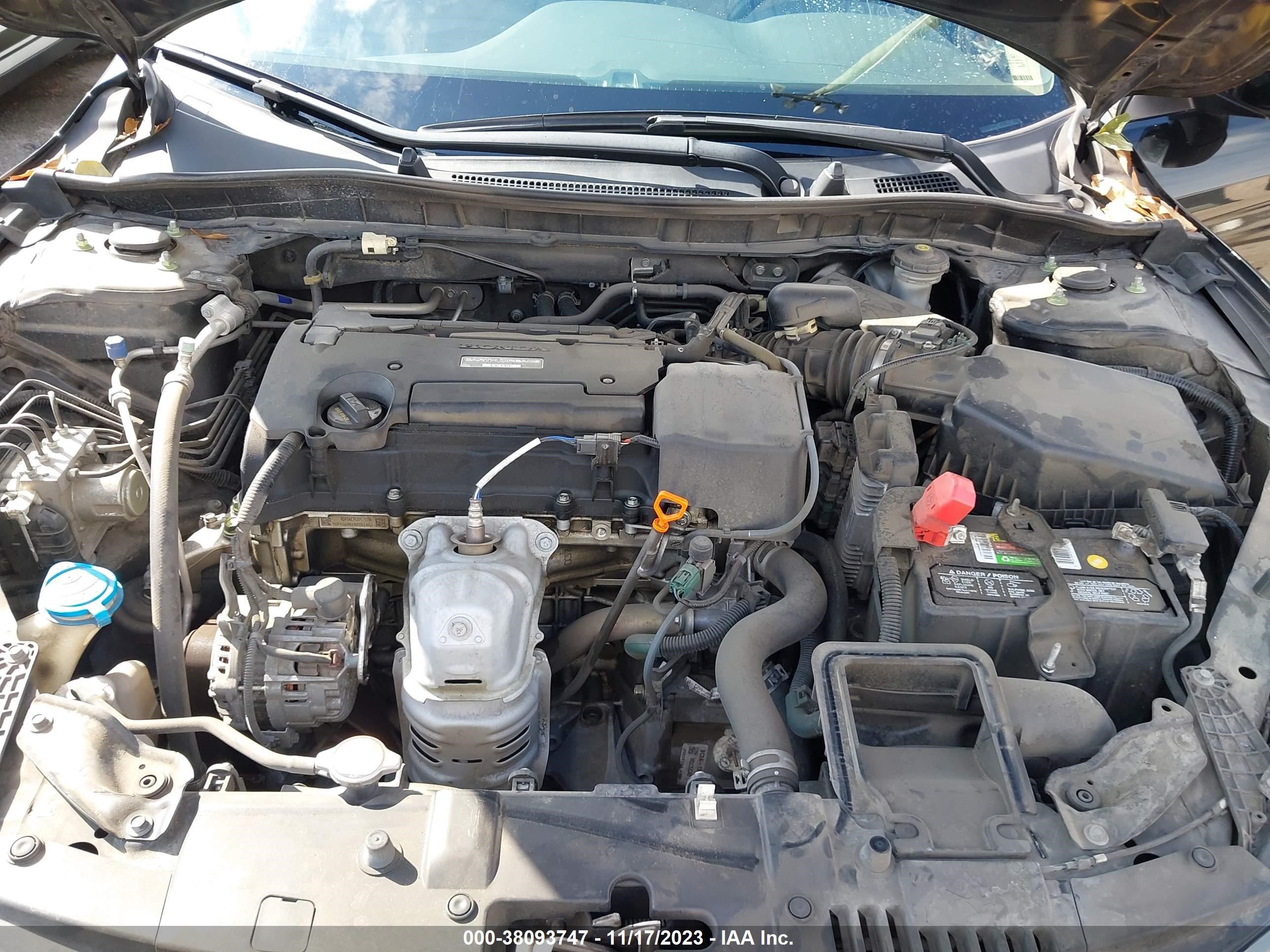 Photo 9 VIN: 1HGCR2F33HA260920 - HONDA ACCORD 