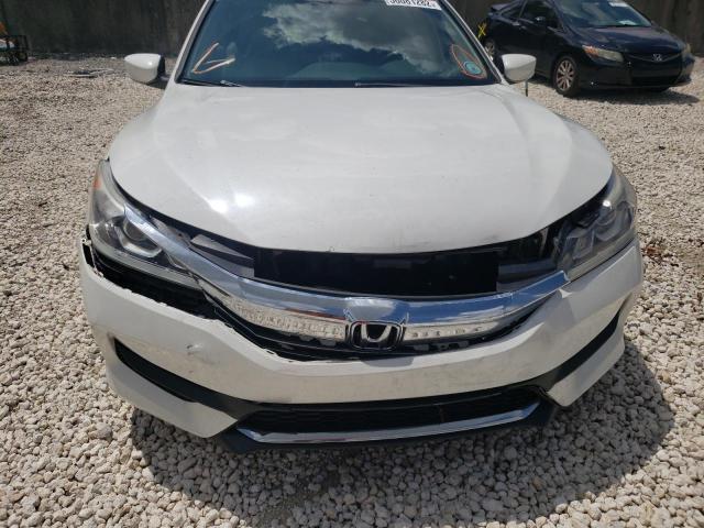 Photo 8 VIN: 1HGCR2F33HA263154 - HONDA ACCORD LX 