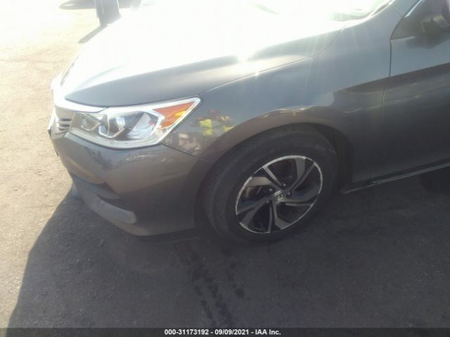 Photo 5 VIN: 1HGCR2F33HA266734 - HONDA ACCORD SEDAN 