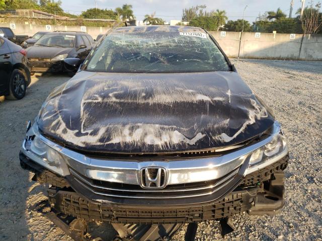 Photo 4 VIN: 1HGCR2F33HA272601 - HONDA ACCORD LX 