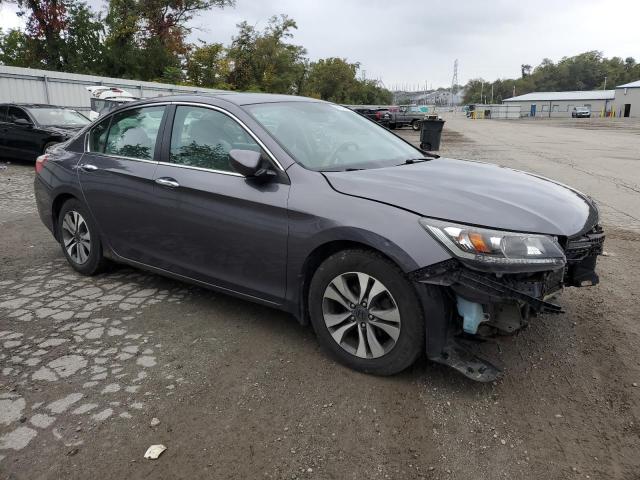 Photo 3 VIN: 1HGCR2F34DA032970 - HONDA ACCORD LX 