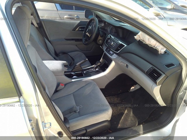 Photo 4 VIN: 1HGCR2F34DA057917 - HONDA ACCORD SDN 