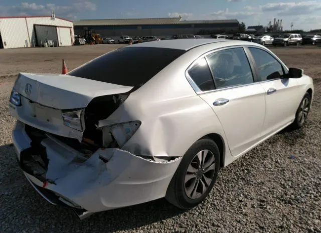 Photo 3 VIN: 1HGCR2F34DA090447 - HONDA ACCORD SDN 