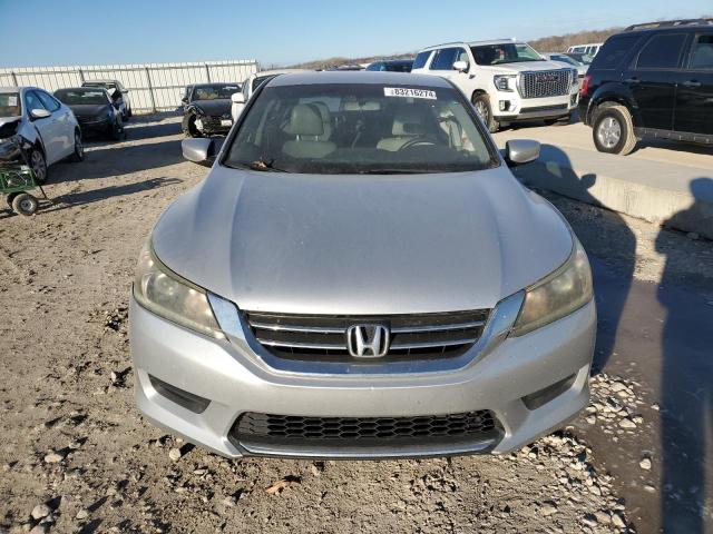 Photo 4 VIN: 1HGCR2F34DA142756 - HONDA ACCORD LX 