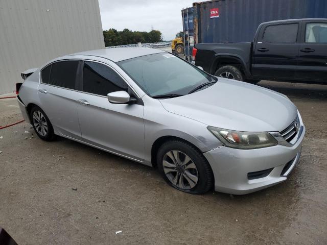 Photo 3 VIN: 1HGCR2F34DA250911 - HONDA ACCORD LX 