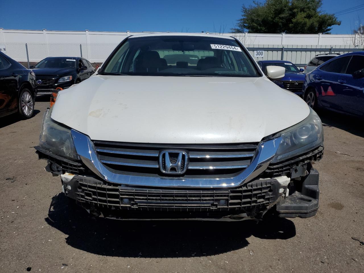 Photo 4 VIN: 1HGCR2F34EA038995 - HONDA ACCORD 