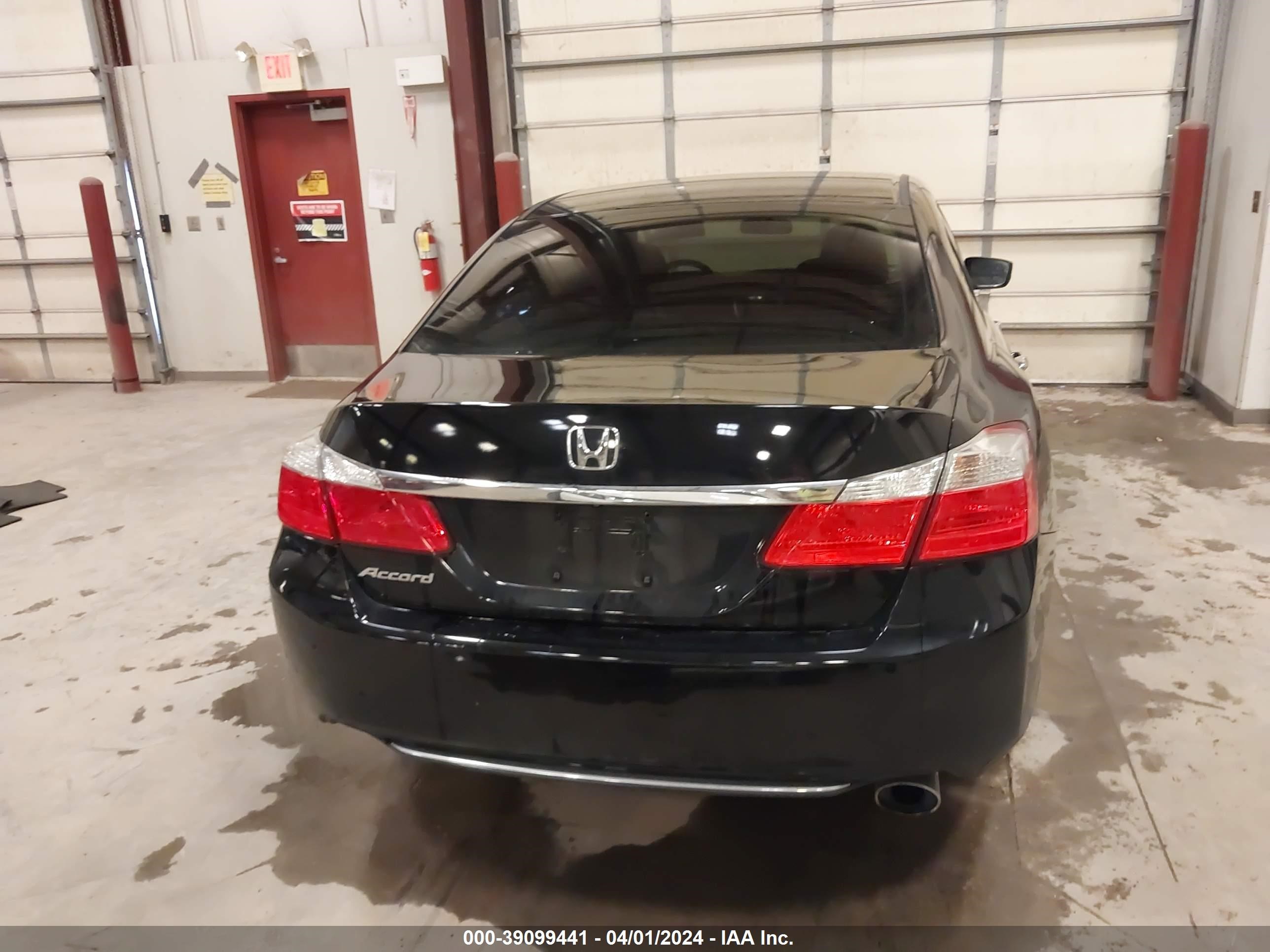 Photo 16 VIN: 1HGCR2F34EA174107 - HONDA ACCORD 