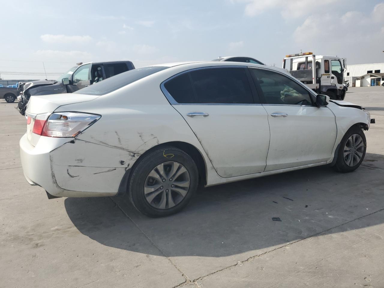 Photo 2 VIN: 1HGCR2F34EA182370 - HONDA ACCORD 