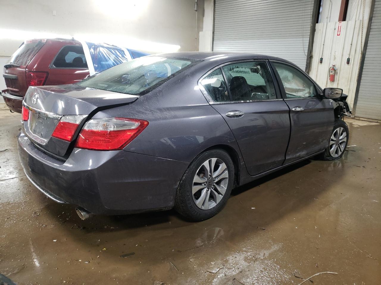 Photo 2 VIN: 1HGCR2F34FA118122 - HONDA ACCORD 