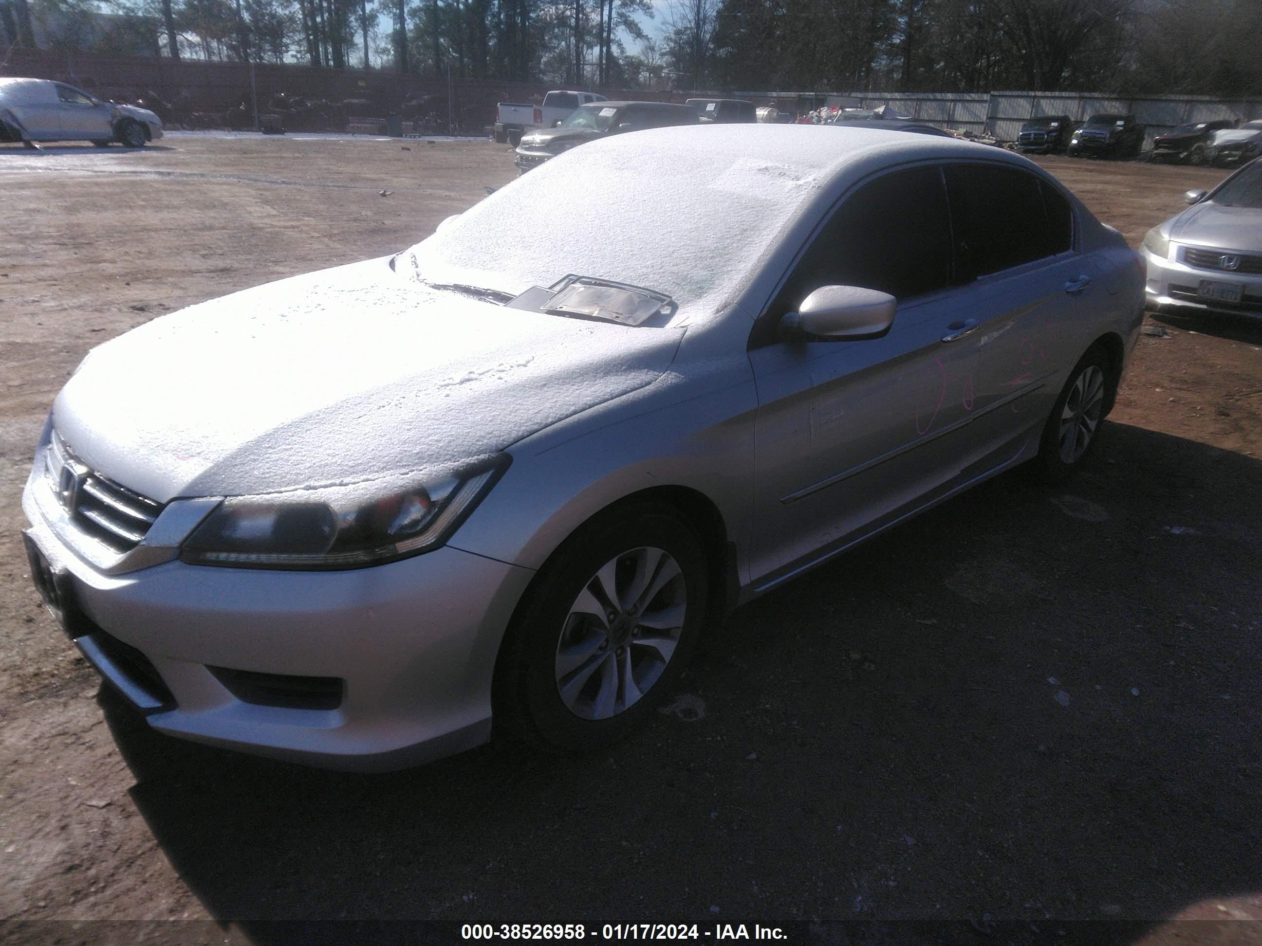 Photo 1 VIN: 1HGCR2F34FA118749 - HONDA ACCORD 