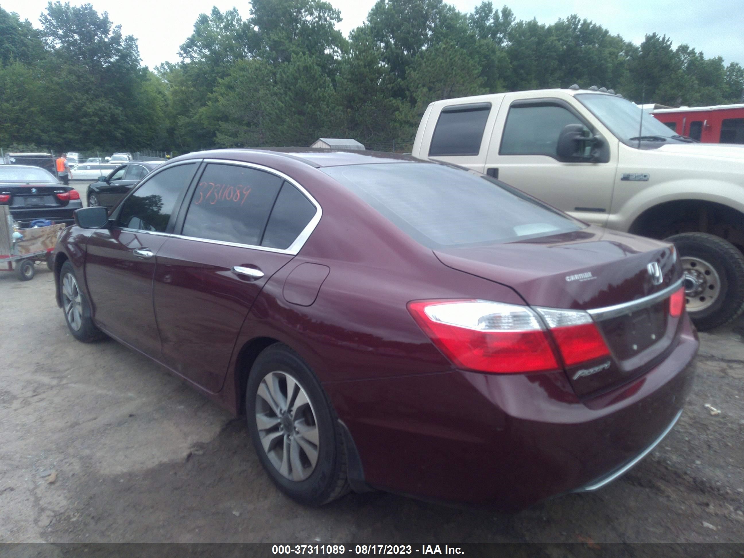 Photo 2 VIN: 1HGCR2F34FA153145 - HONDA ACCORD 