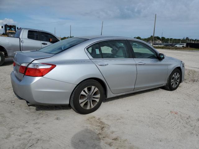 Photo 2 VIN: 1HGCR2F34FA161892 - HONDA ACCORD 